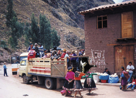 Truck bus, Pisac